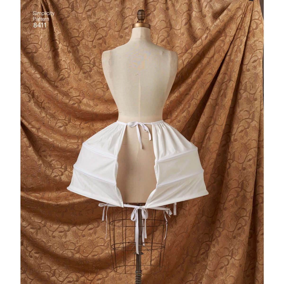 Simplicity Pattern 8411 Misses' 18th Century Costume