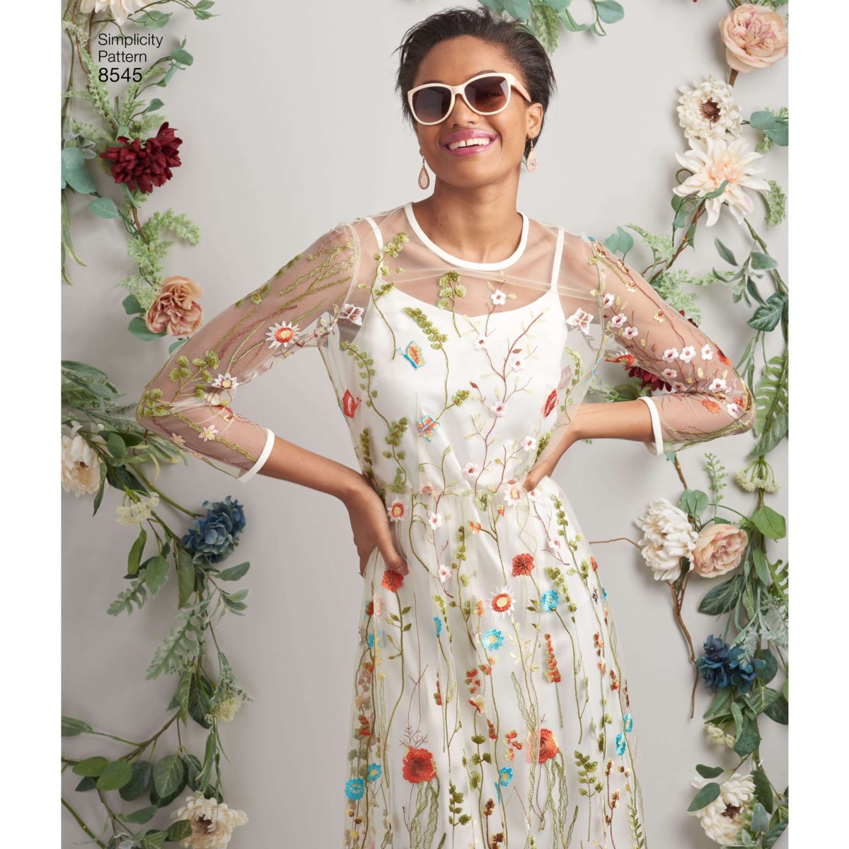 Simplicity Pattern 8545 Misses' and Petite Dress and Top