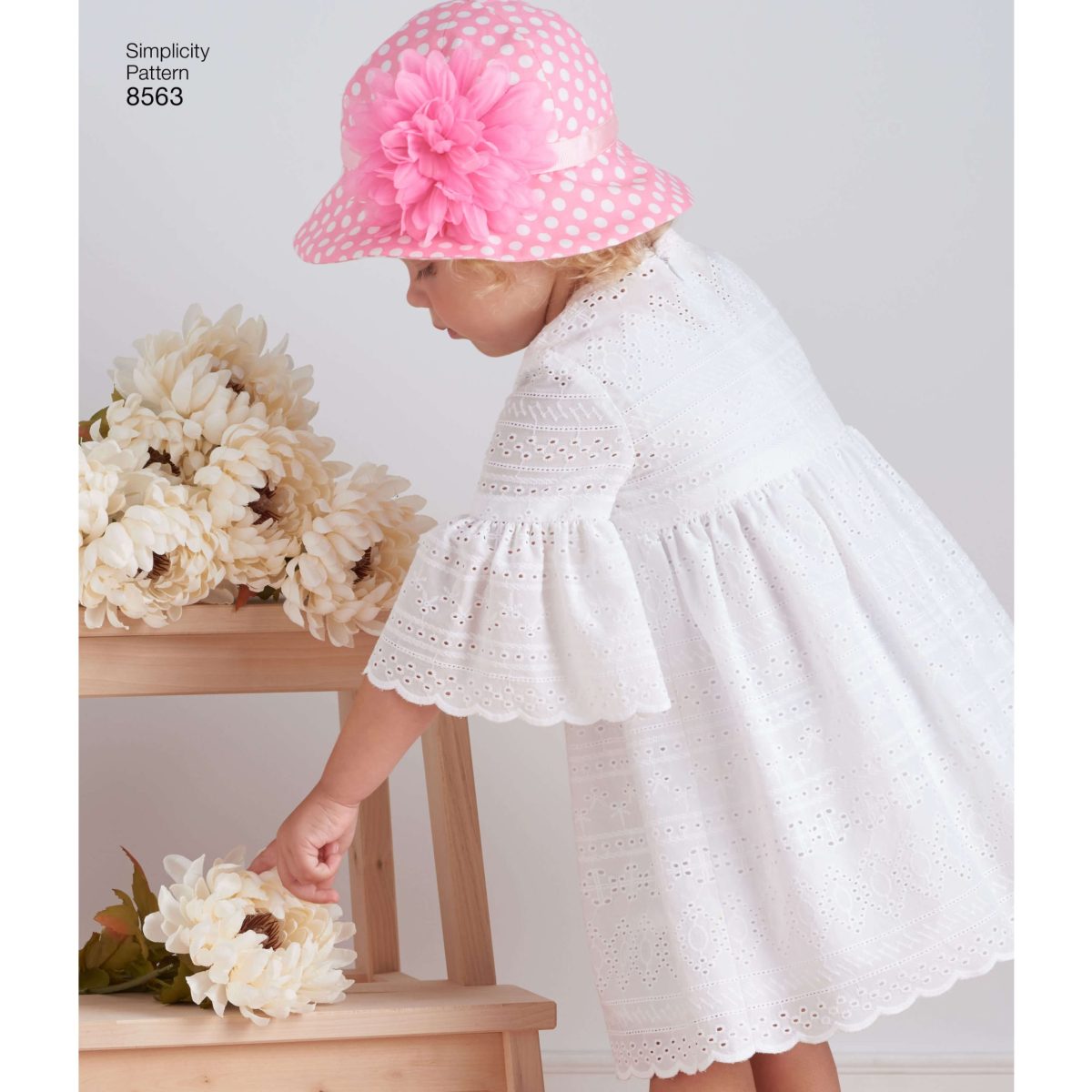 Simplicity Pattern 8563 Toddler Dresses and Hat