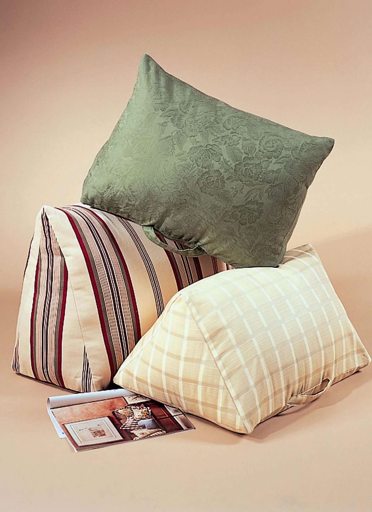 McCall's Sewing Pattern M4123 Comfort Zone Pillows & Bolsters