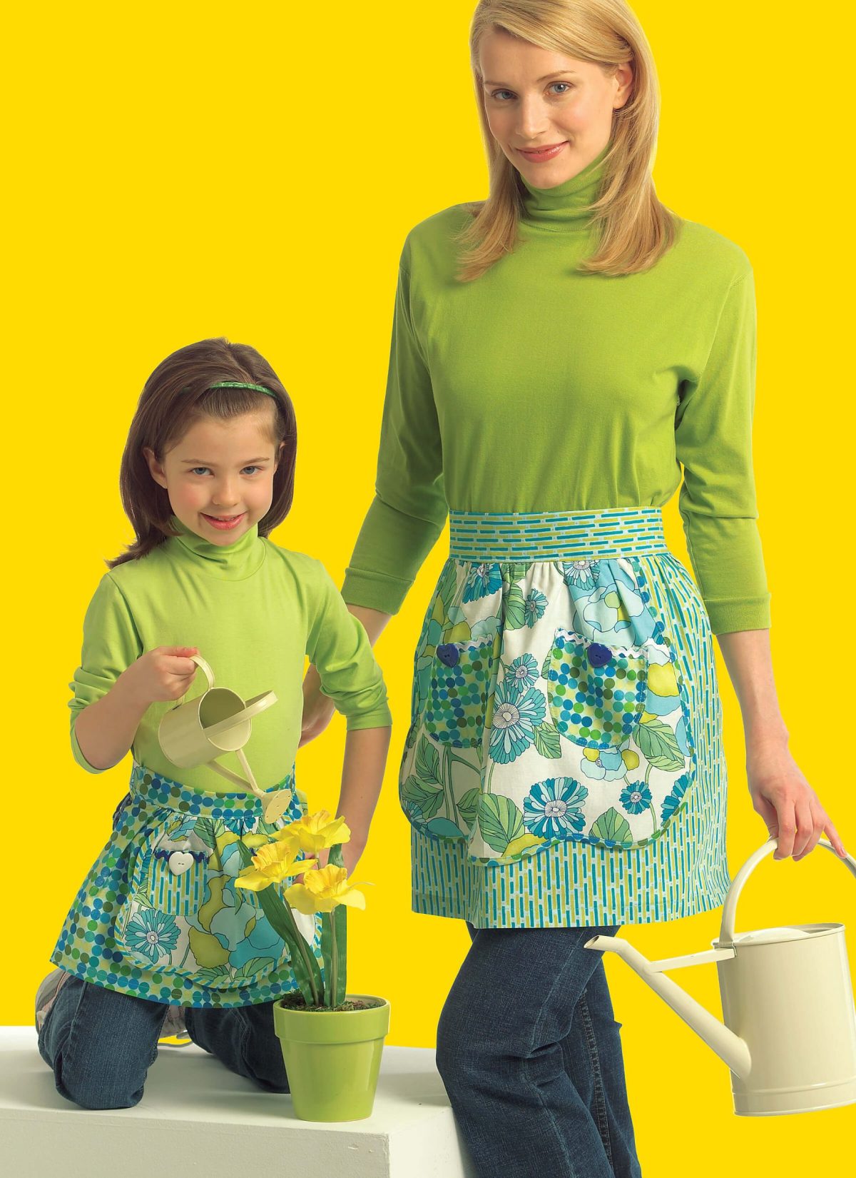 McCall's Sewing Pattern M5720 Misses'/Chldren's/Girls' Aprons