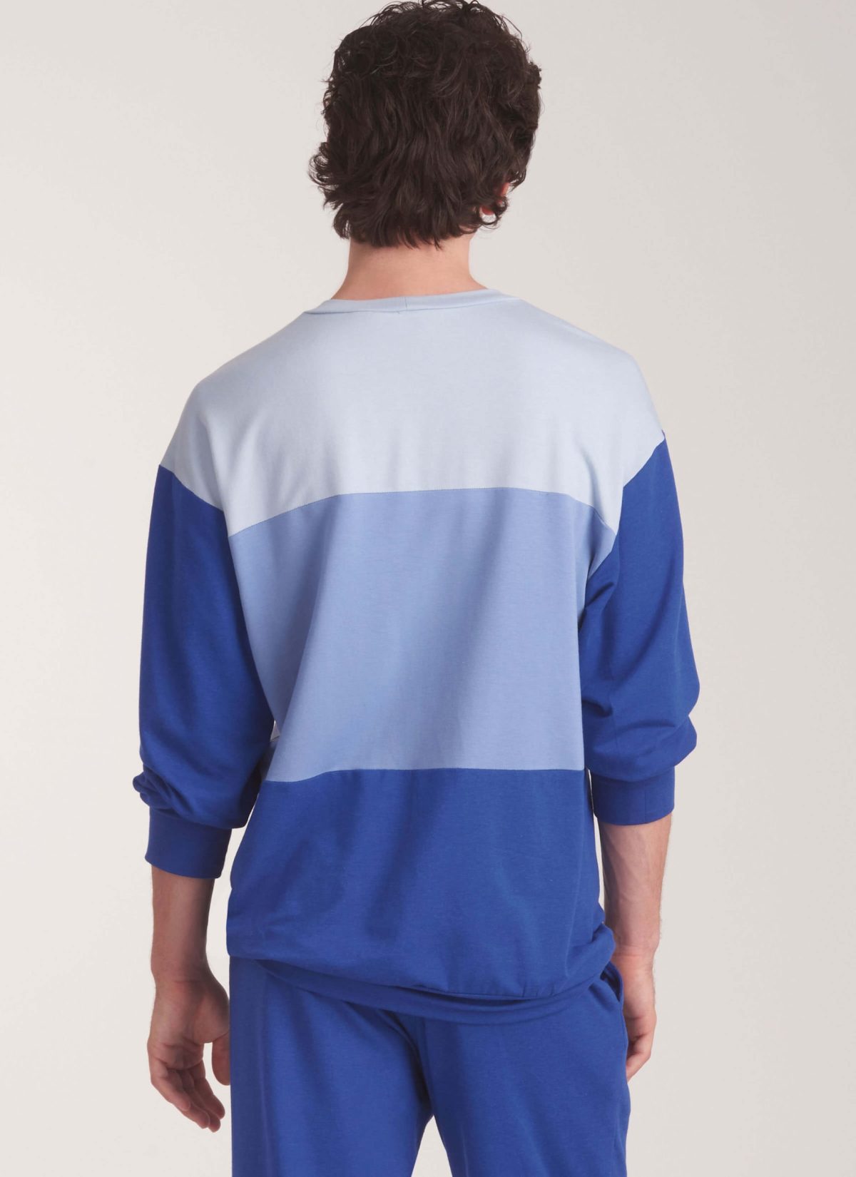 New Look Sewing Pattern N6772 Unisex Knit Top and Jogger Bottoms