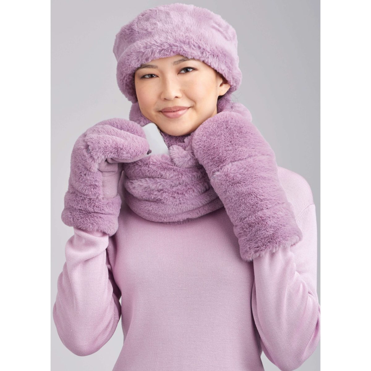 Simplicity Sewing Pattern S9658 Misses' Hats, Headband, Mittens, Cowl and Infinity Scarf
