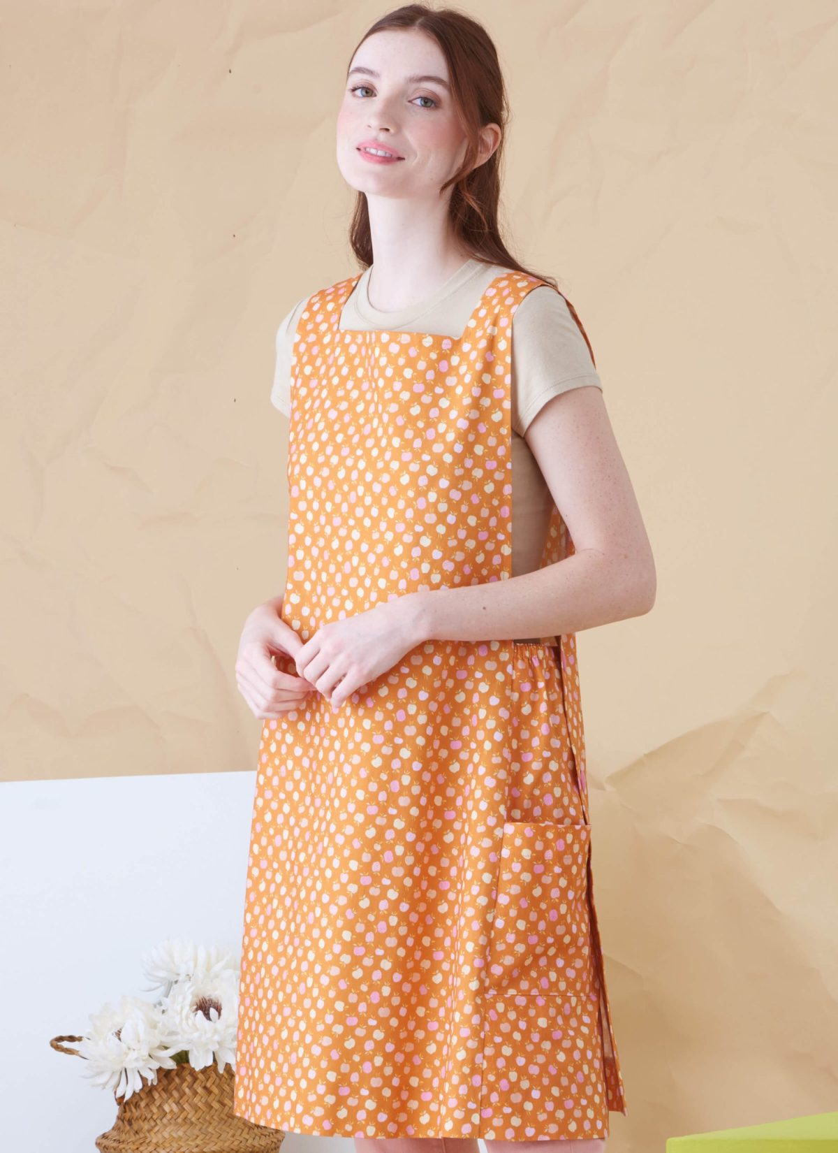 Simplicity Sewing Pattern S9766 Misses' Tabard Aprons by Elaine Heigl Designs