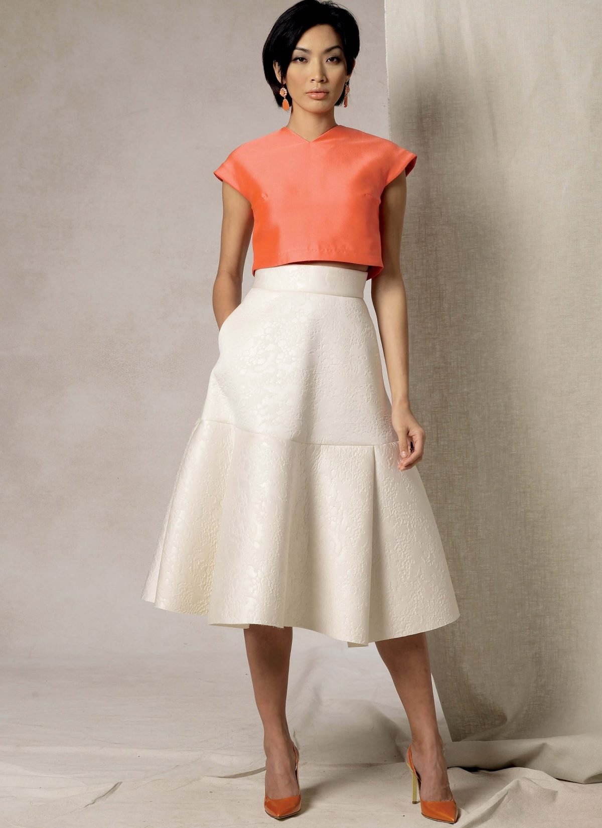 Vogue Patterns V1486 Misses' Crop Top and Flared Yoke Skirt