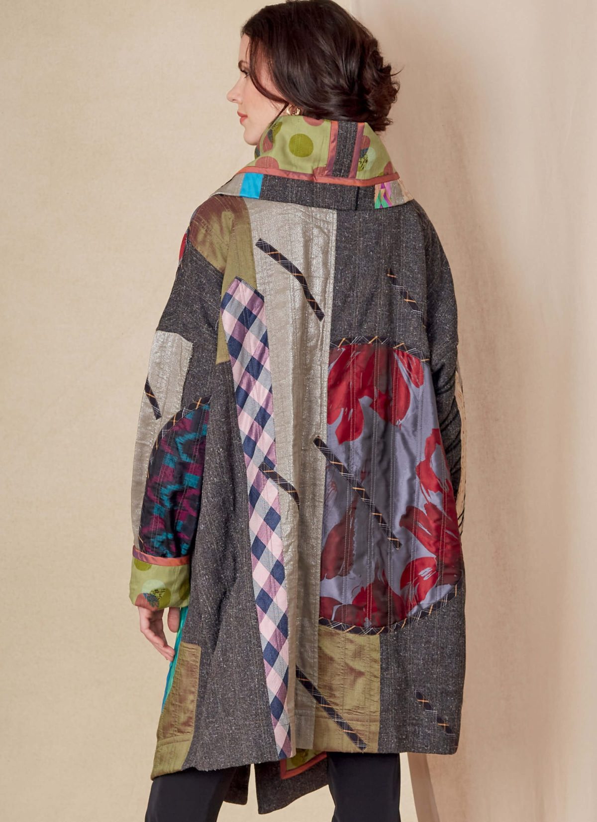 Vogue Patterns V1816 Misses' Reversible Coat, Júlio César NYC