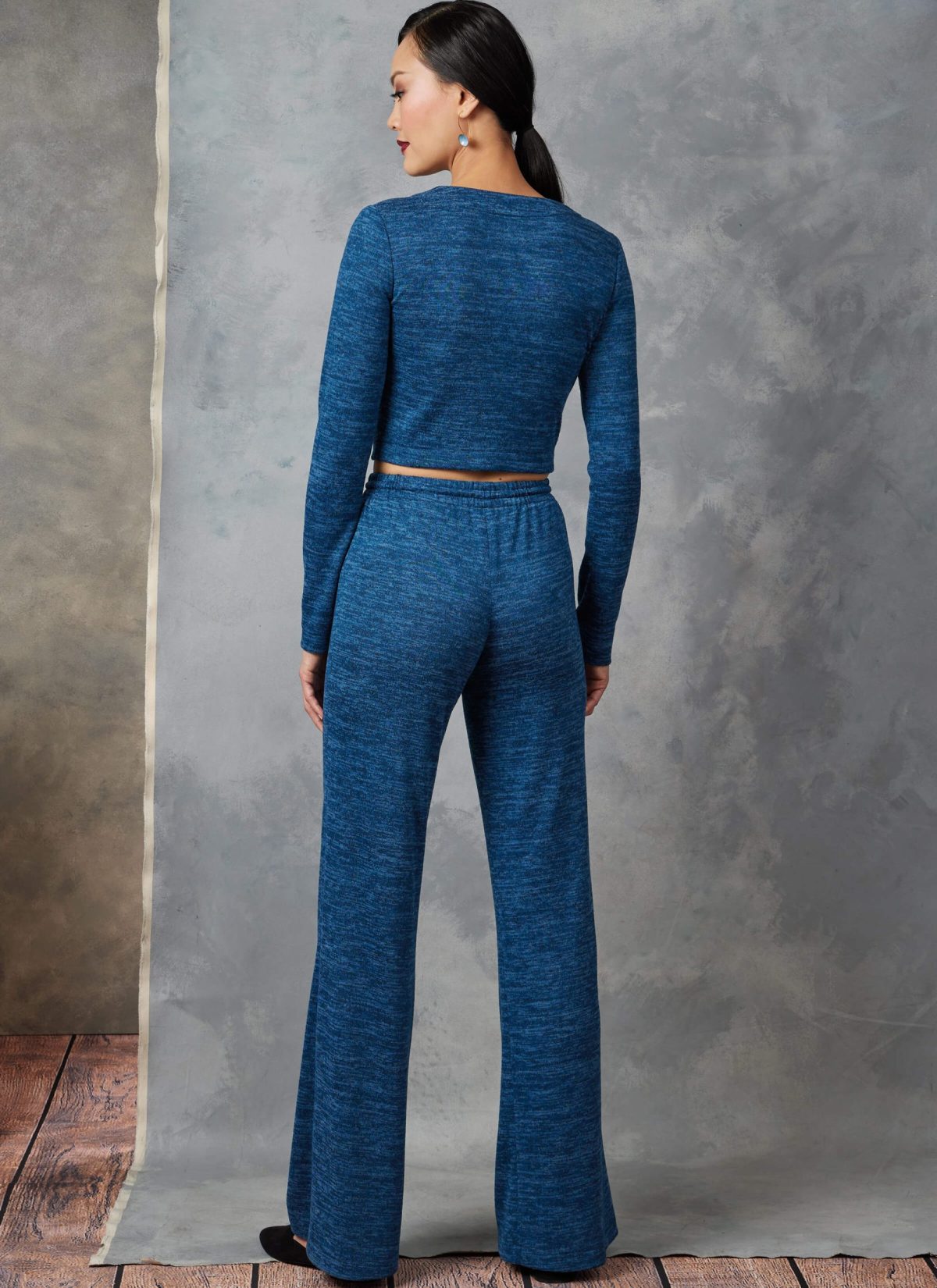 Vogue Patterns V1914 Misses' Cardigan, Tunic and Trousers