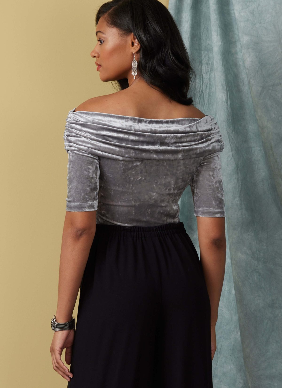 Vogue Patterns V1923 Misses' Off-The-Shoulder Bodysuit