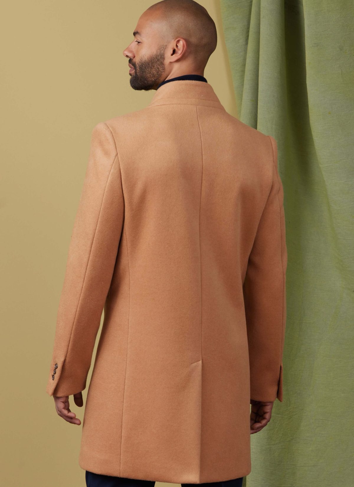 Vogue Patterns V1930 Men's Coat