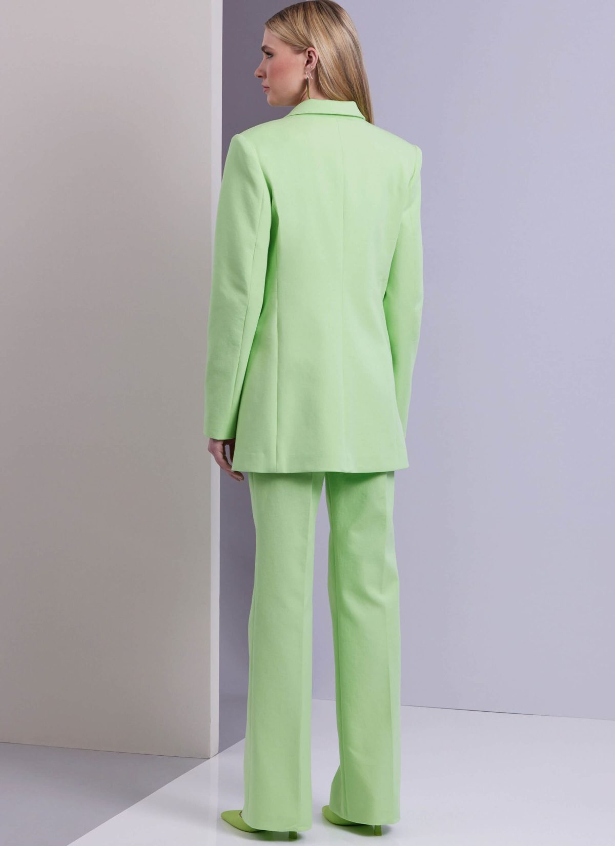 Vogue Patterns V1960 Misses’ Jacket, Knit Top and Trousers