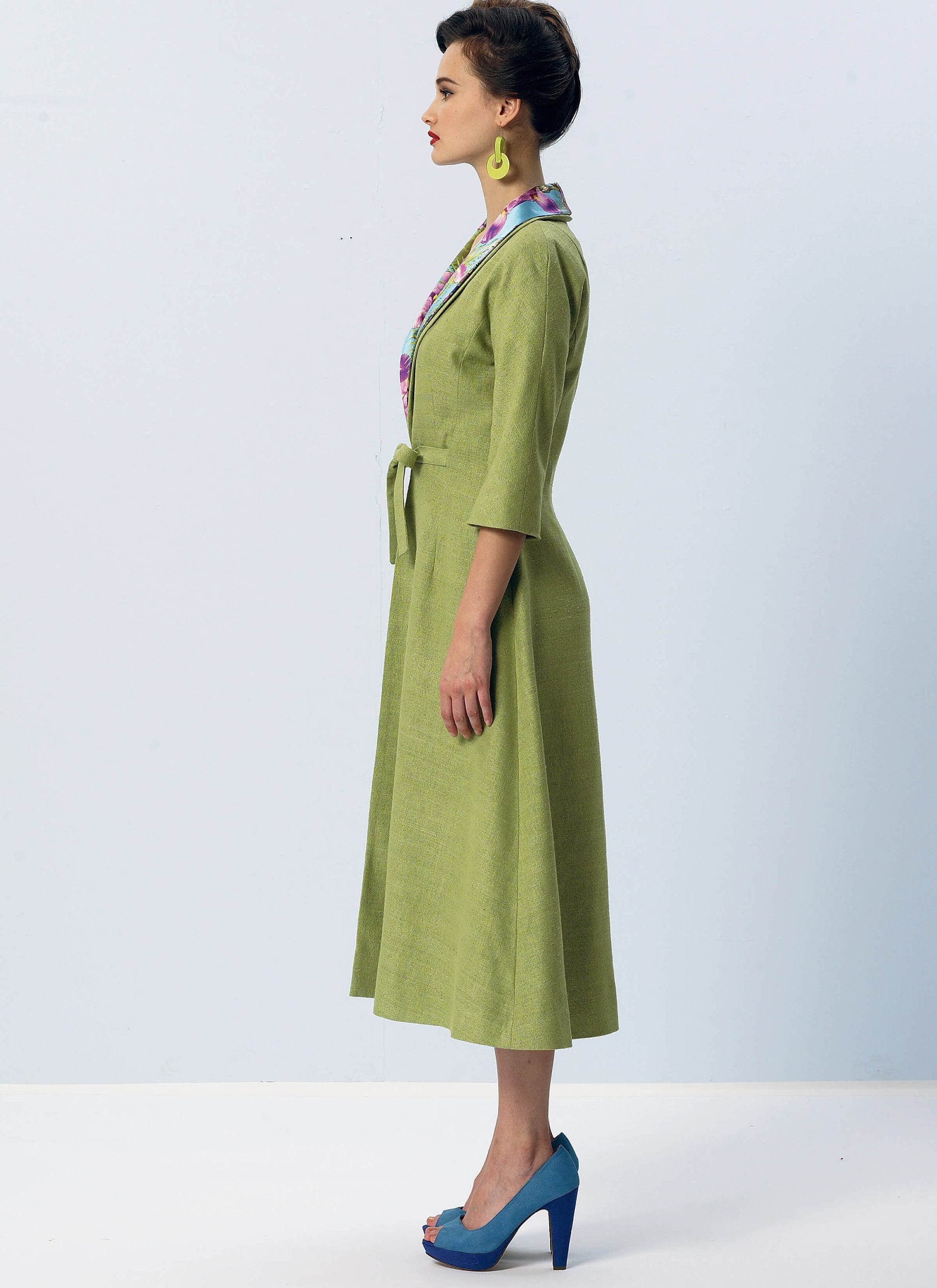 Vogue Patterns V8875 Misses' Dress, Belt, Coat and Detachable Collar