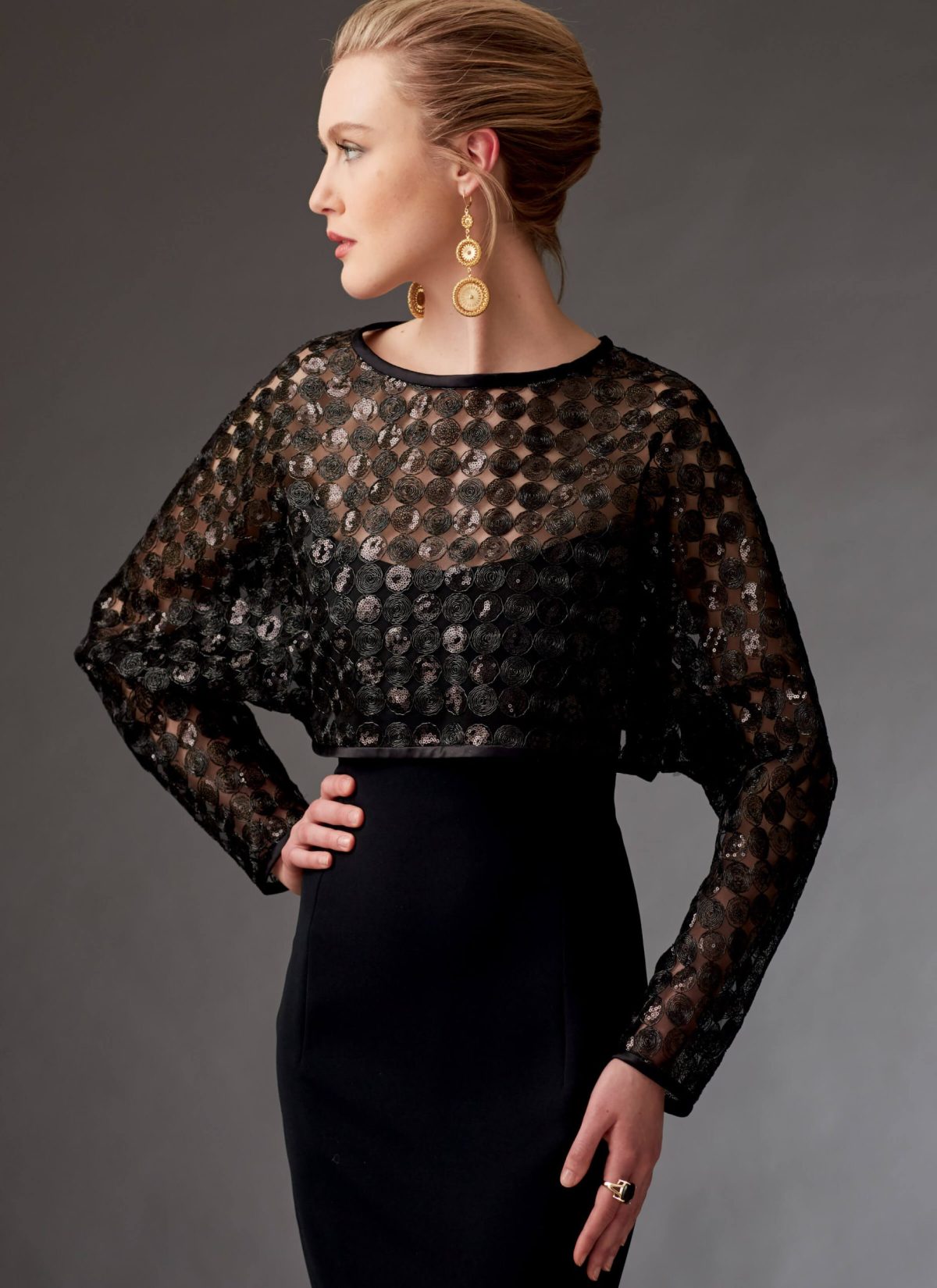 Vogue Patterns V9276 Misses' Reversible Shrugs and Capelet