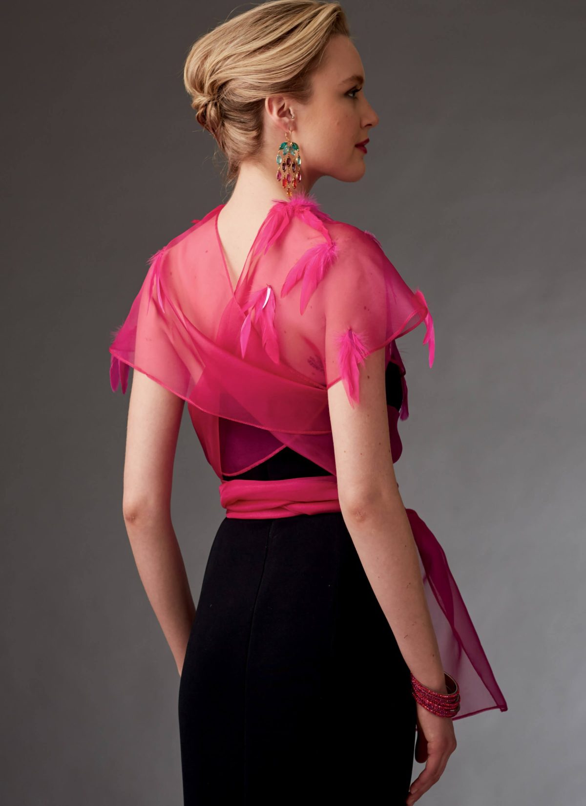 Vogue Patterns V9276 Misses' Reversible Shrugs and Capelet