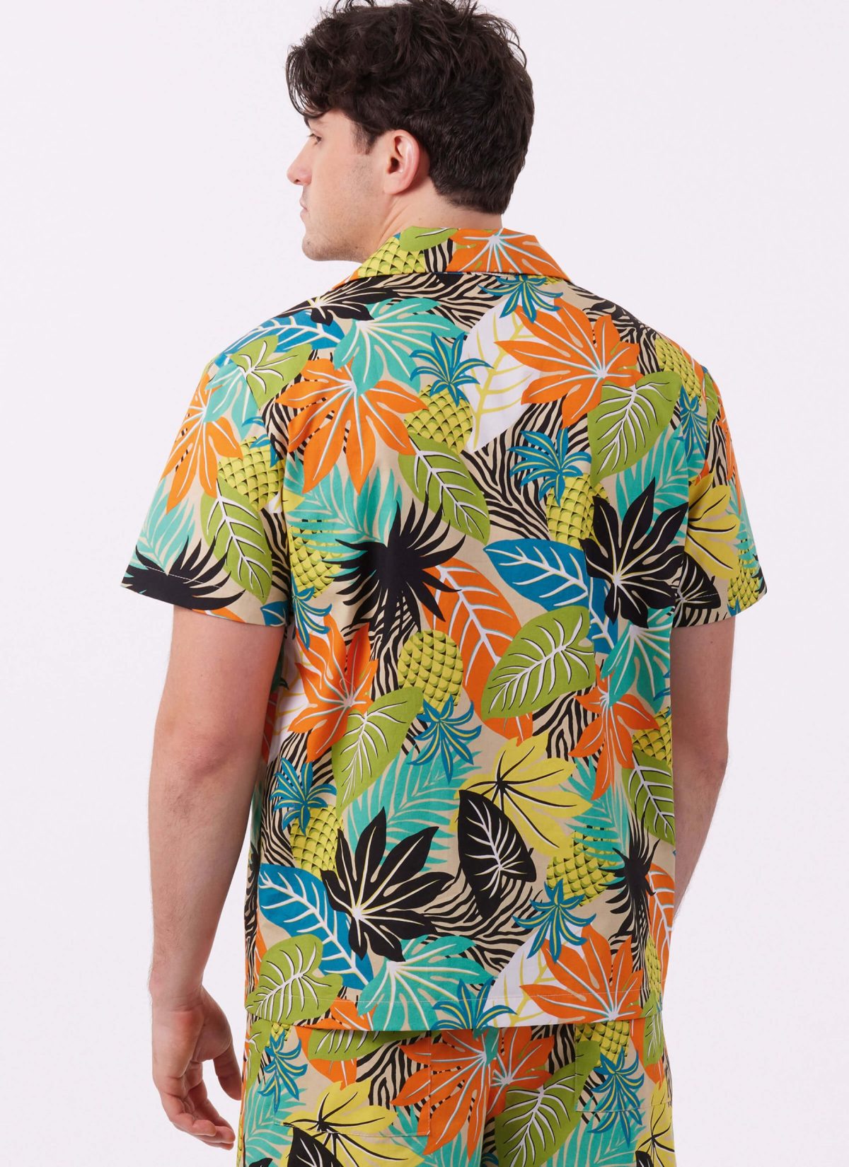 McCall's Sewing Pattern M8486 Men's Shirts and Shorts