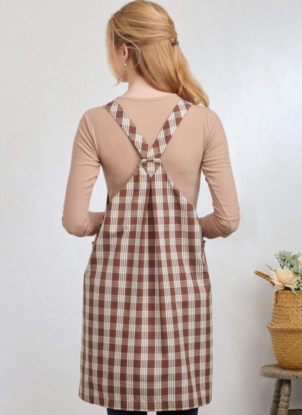 Simplicity Sewing Pattern S9938 Misses' Pullover Aprons