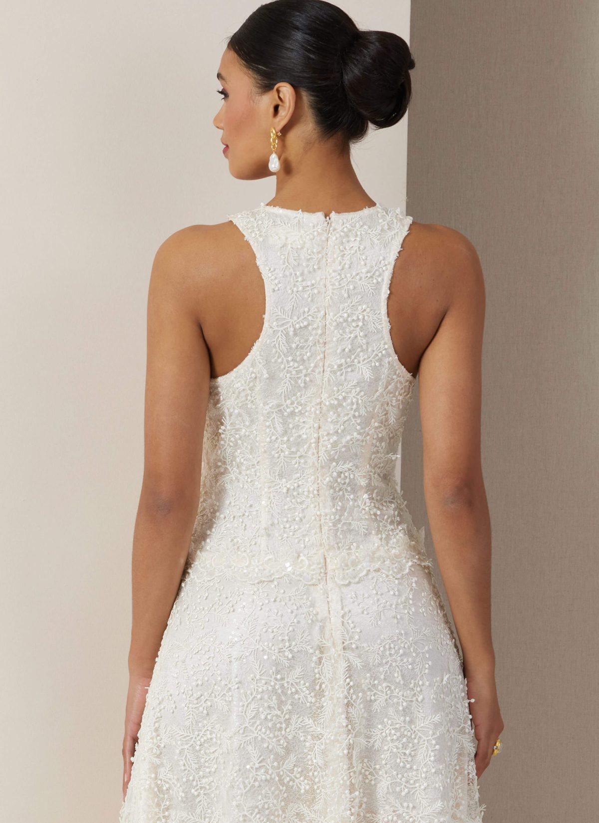 Vogue Patterns V2028 Misses’ Dress and Overdress