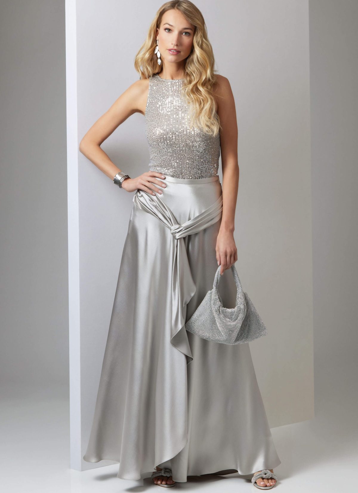 Vogue Patterns V2033 Misses Skirt in Two Lengths