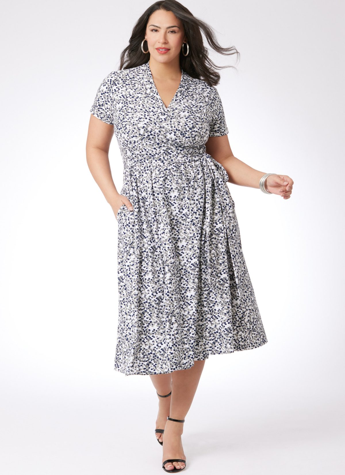 Vogue Patterns V2040 Misses' Front Wrap Dresses by Diane von Furstenberg