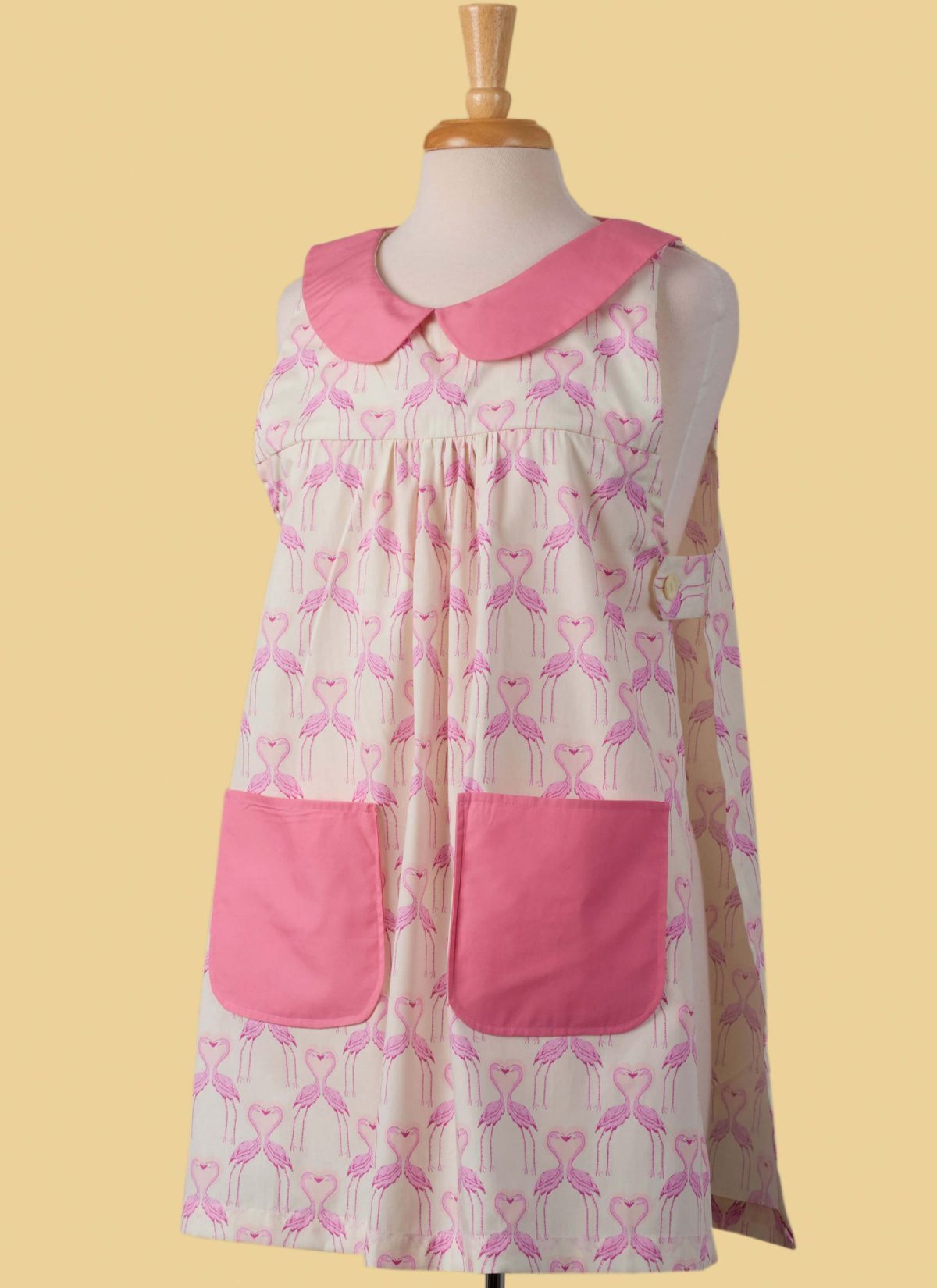 McCall's Sewing Pattern M8522 Misses' Cobbler Aprons