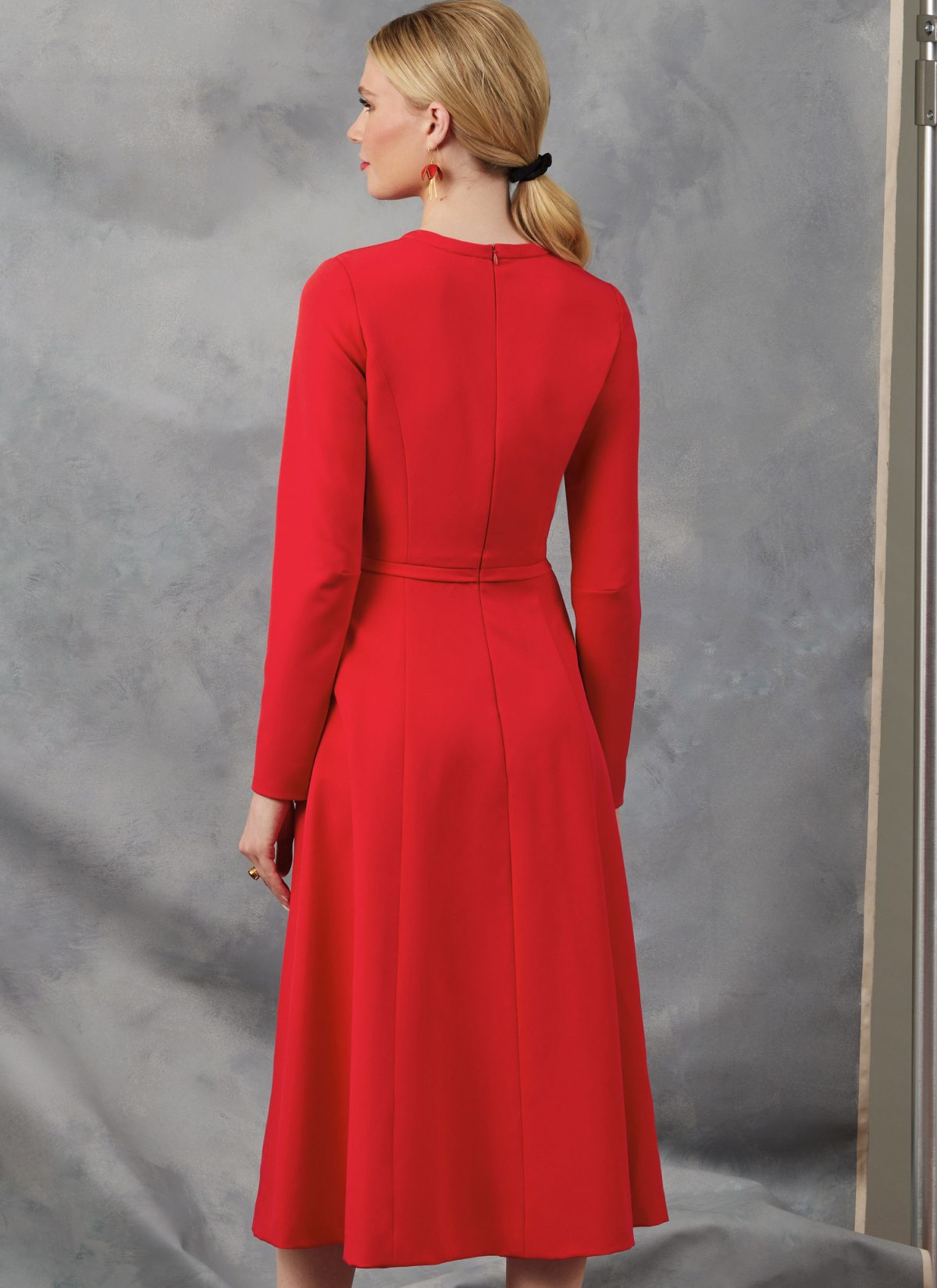 Vogue Sewing Pattern V2044 Misses' Dress with Sleeve and Length Variations