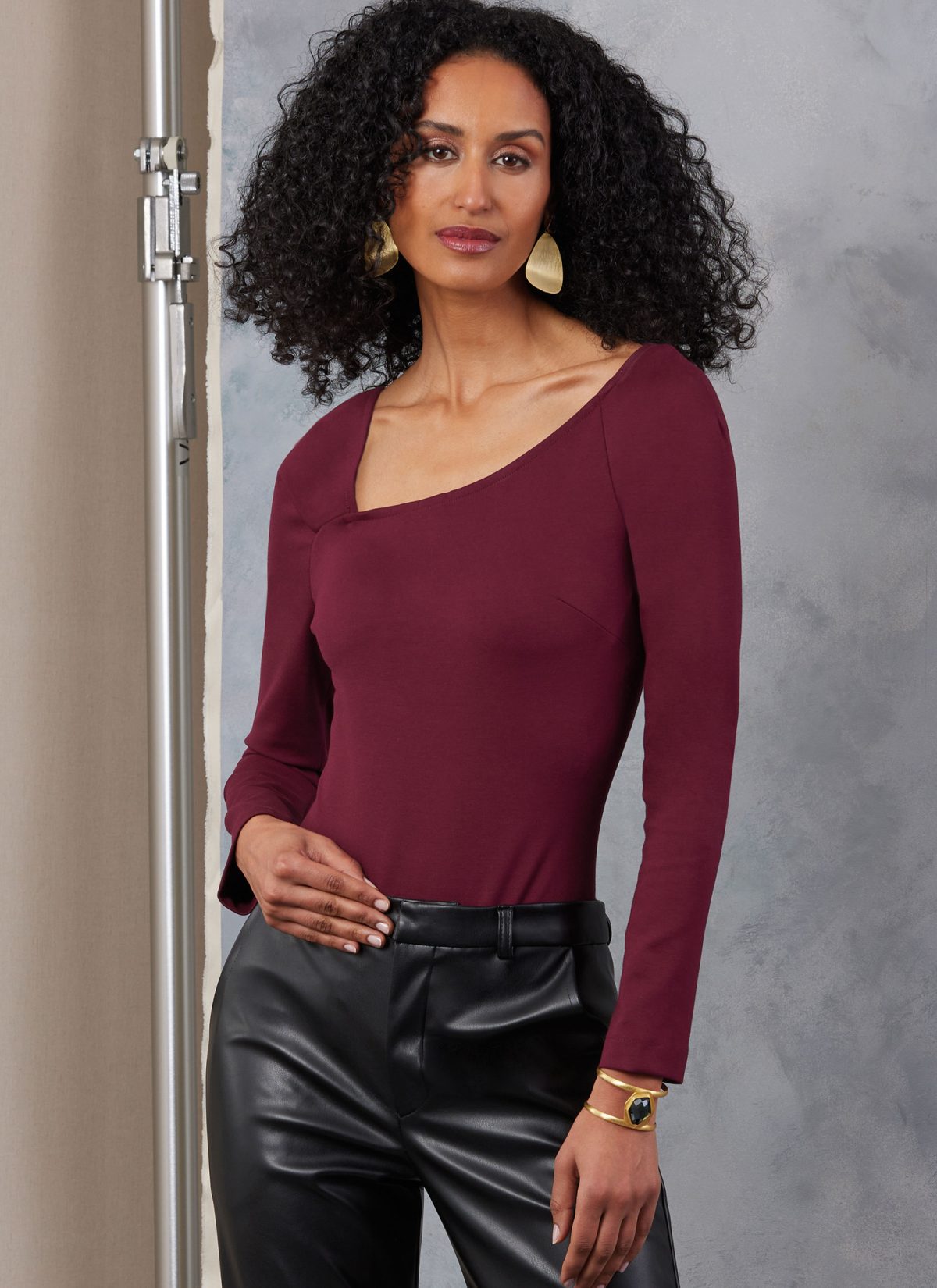 Vogue Sewing Pattern V2049 Misses' Bodysuits