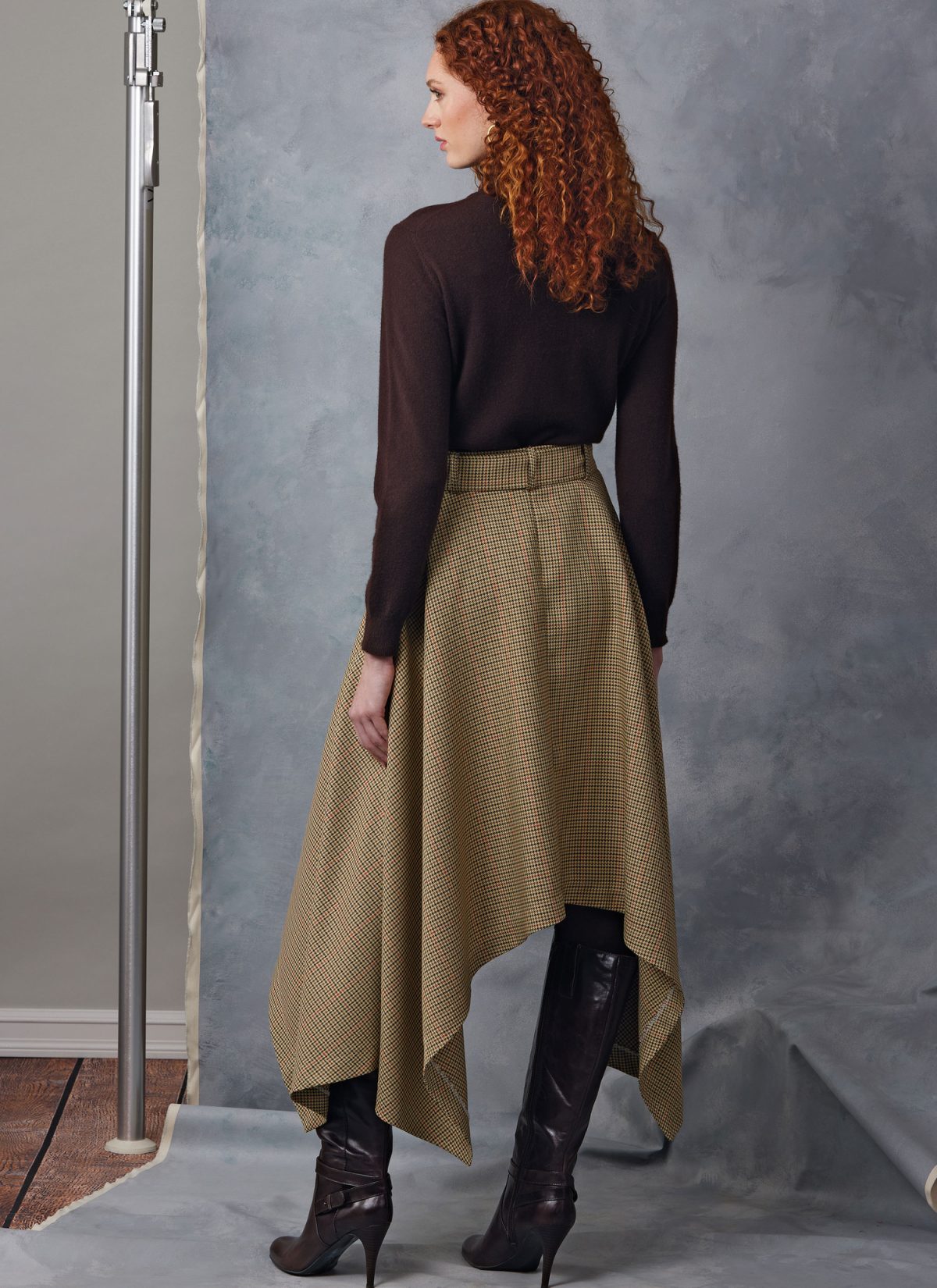 Vogue Sewing Pattern V2050 Misses' Skirts and Belt