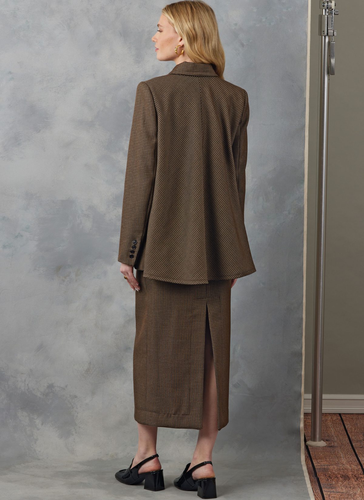 Vogue Sewing Pattern V2056 Misses' Jacket and Skirt