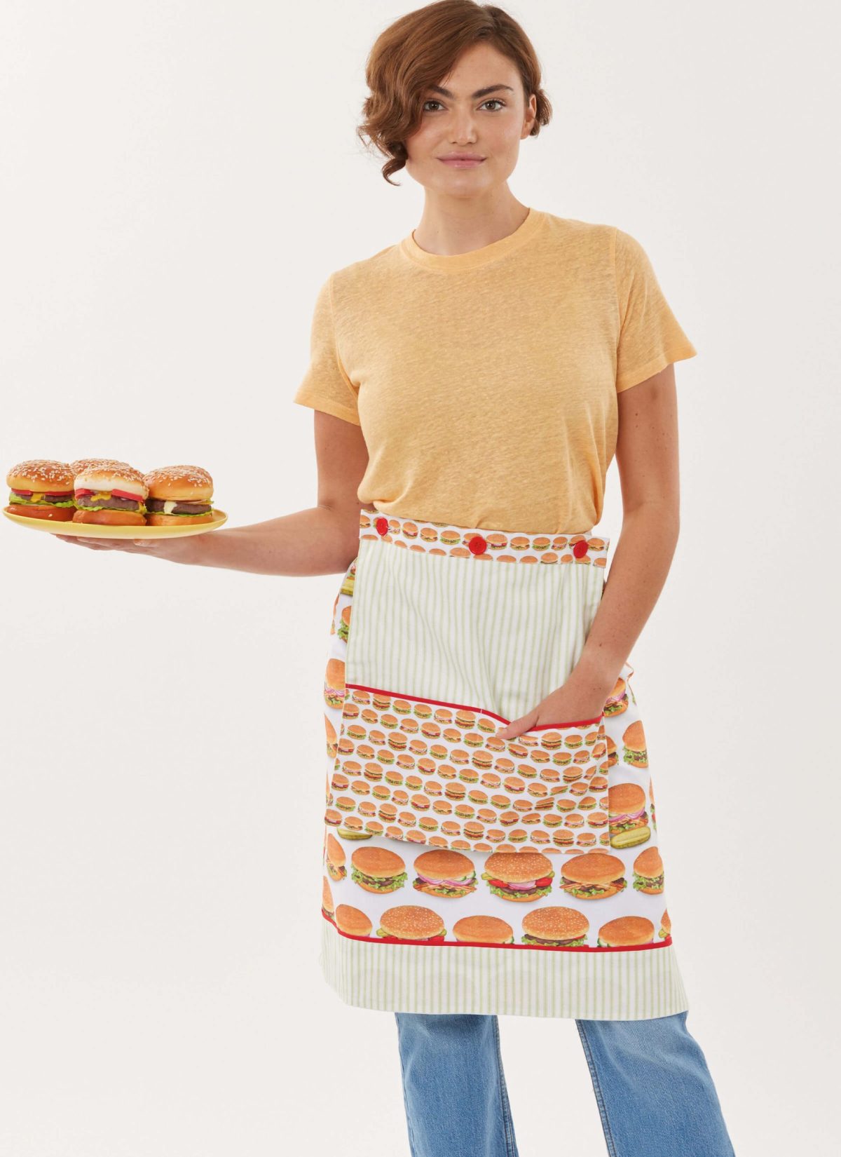 Simplicity Sewing Pattern S3087 Aprons in Sizes S-M-L and Kitchen Accessories by Carla Reiss