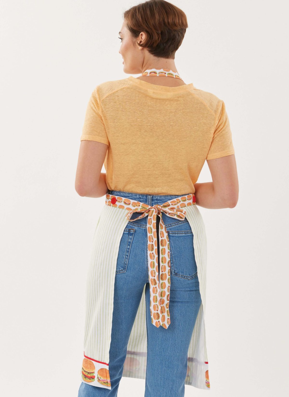 Simplicity Sewing Pattern S3087 Aprons in Sizes S-M-L and Kitchen Accessories by Carla Reiss