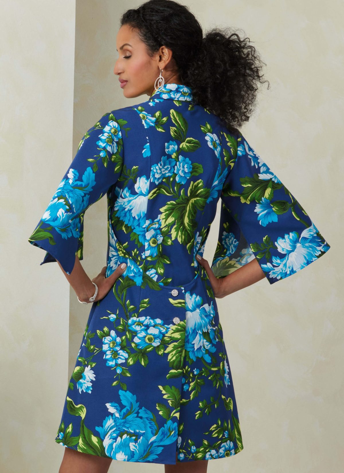 Vogue Patterns Sewing Pattern V2083 Misses' Dress in Two Lengths