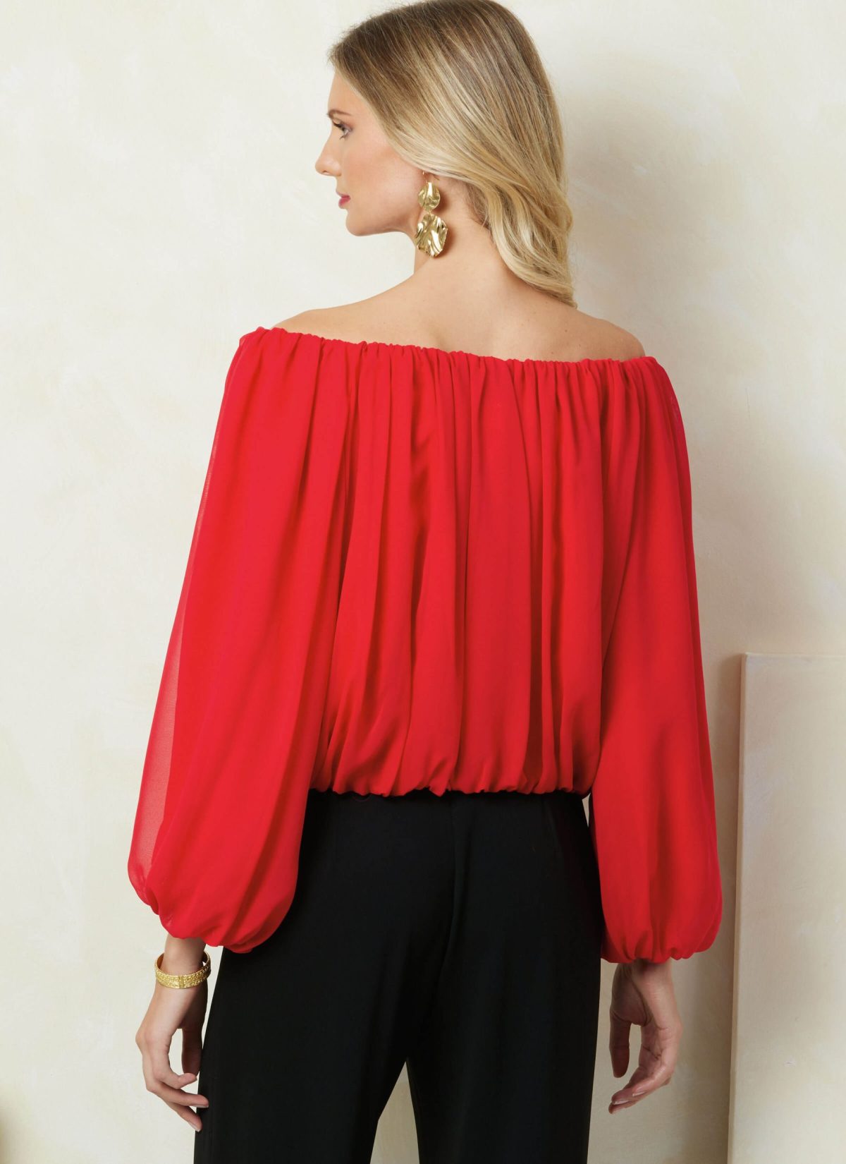 Vogue Patterns Sewing Pattern V2091 Misses' Top with Length Variations