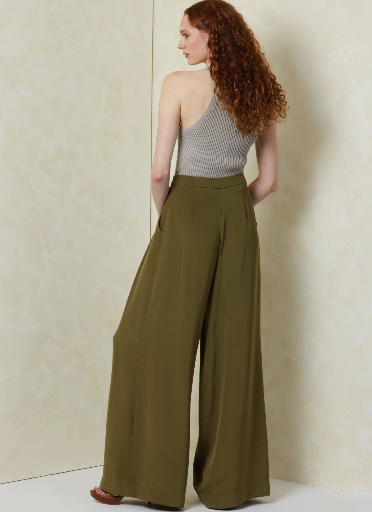 Vogue Patterns Sewing Pattern V2094 Misses' Pants in Two Lengths