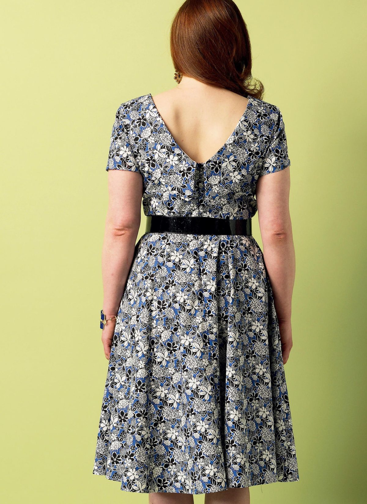 Butterick Sewing Pattern B5930 Misses'/Misses' Petite/Women's/Women's Petite Shawl Collar Dresses