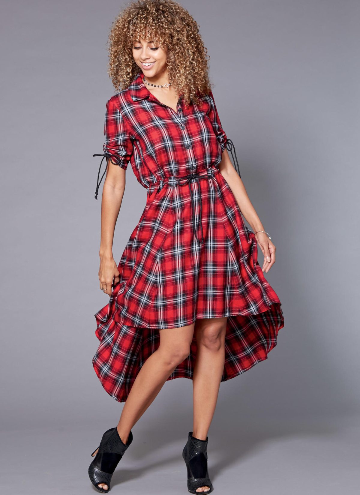 McCall's Sewing Pattern M7682 Misses'/Miss Petite Shirtdresses with Drawstring Waist