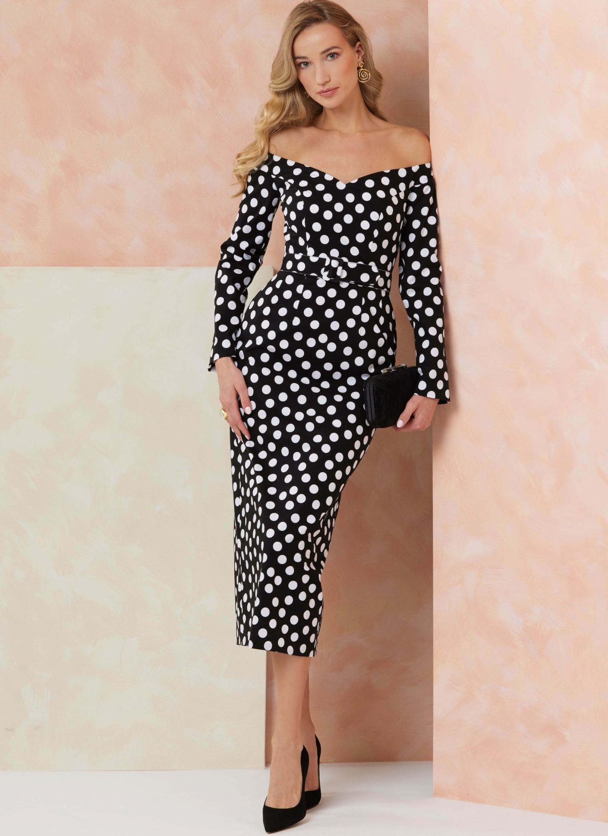 Vogue Patterns Sewing Pattern V2105 Misses' Dress with Petite Lines and Belt