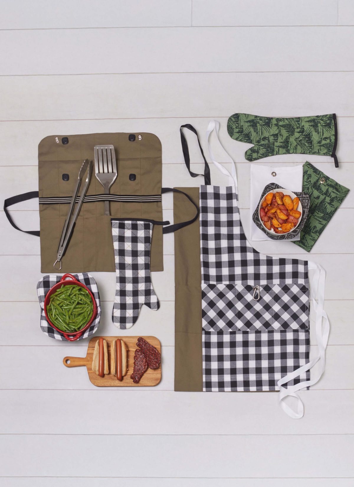 Simplicity Sewing Pattern S3155 Outdoor Grill and Picnic Accessories